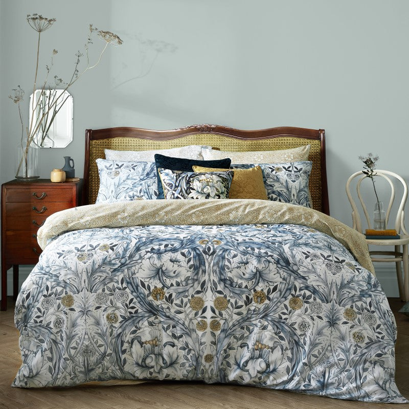 William Morris At Home Peel & Stick Sample - Port Meadow