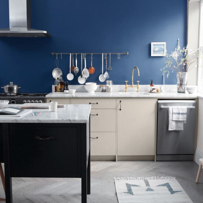 Dulux Sapphire Salute