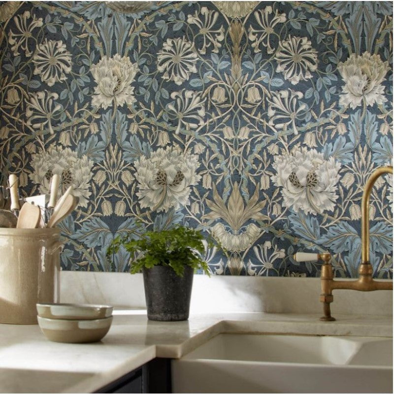 Morris & Co Honeysuckle & Tulip Wallpaper | DCO – Decorating