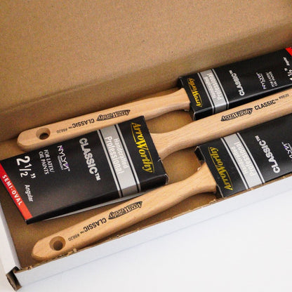 Arroworthy Classic Semi-Oval Angled Long Handle Brush