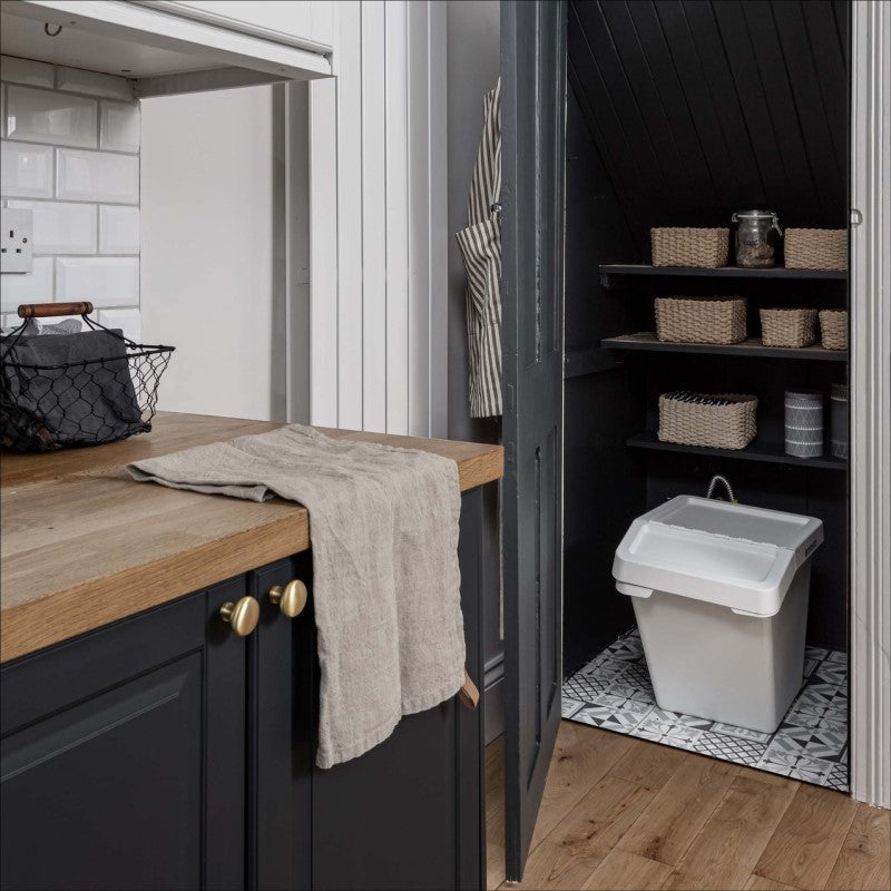 Rust Oleum Kitchen Cupboard Paint - Black Sand 750ml