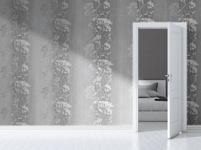 Sienna Metallic Floral Trail Wallpaper Grey